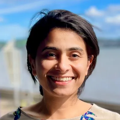 Dr Moneeza Siddiqui